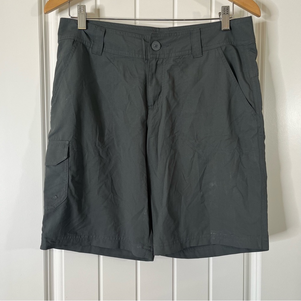 Columbia Women's Silver Ridge Quick Dry Shorts Size 8 Gray Gorpcore Hiking